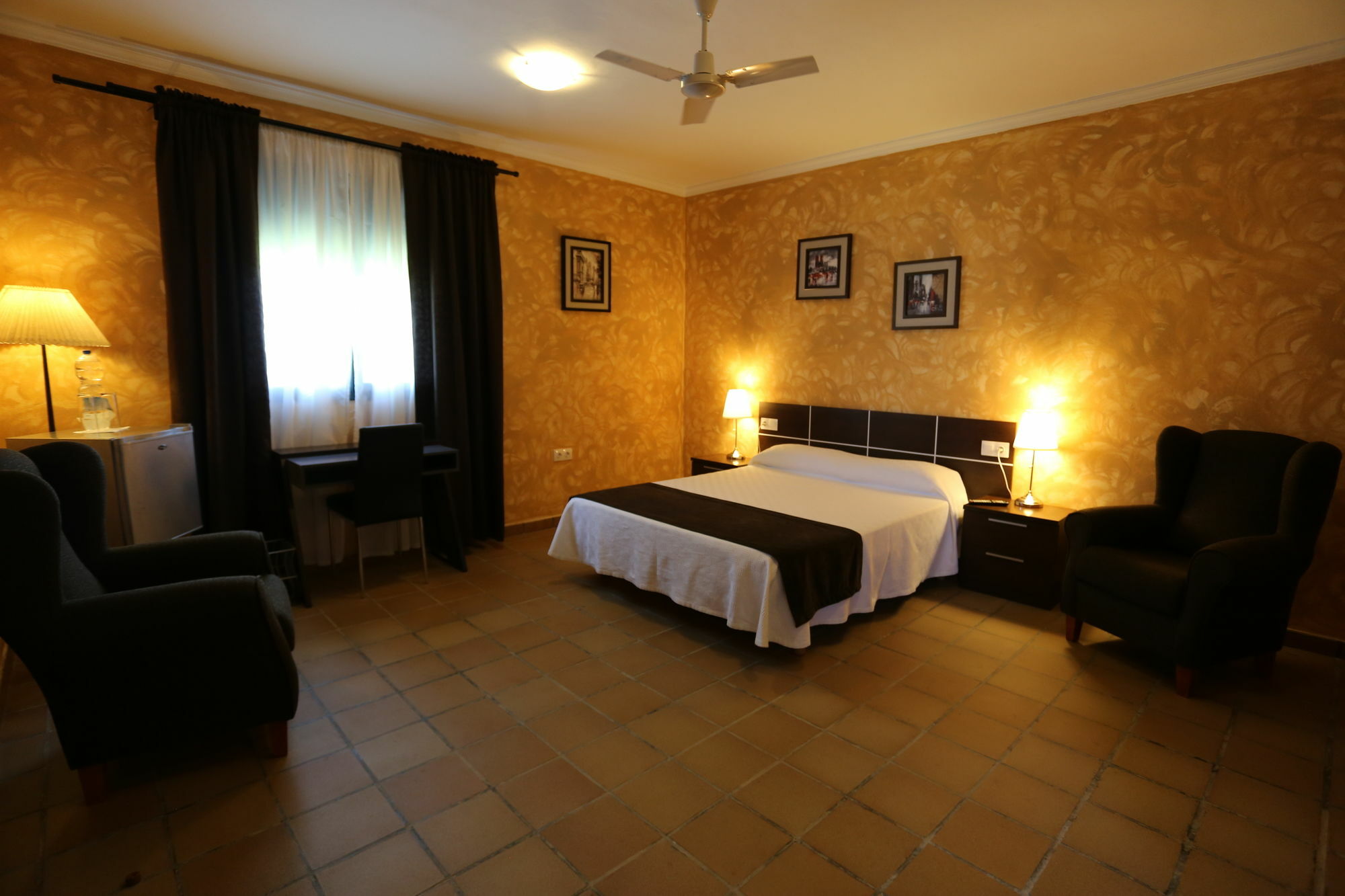 Bed and Breakfast El Celemin De Conil Кониль-де-ла-Фронтера Экстерьер фото